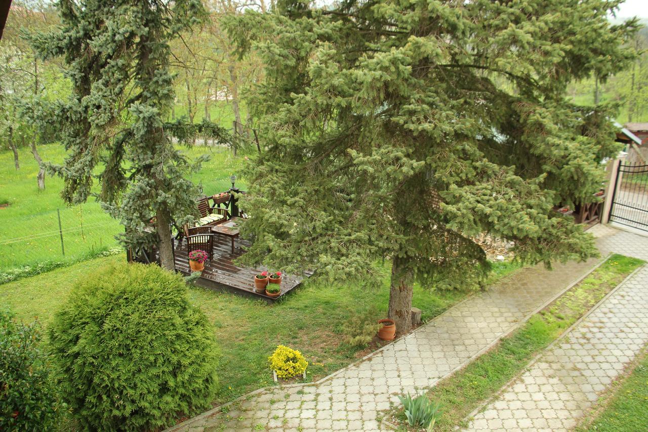 Rajski Vrt Връдник Екстериор снимка
